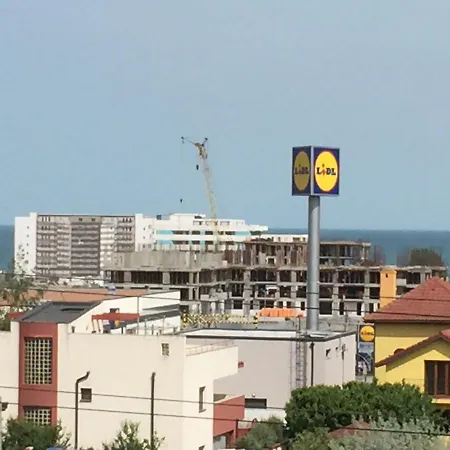 アパート Black Sea Studio ナボダリ